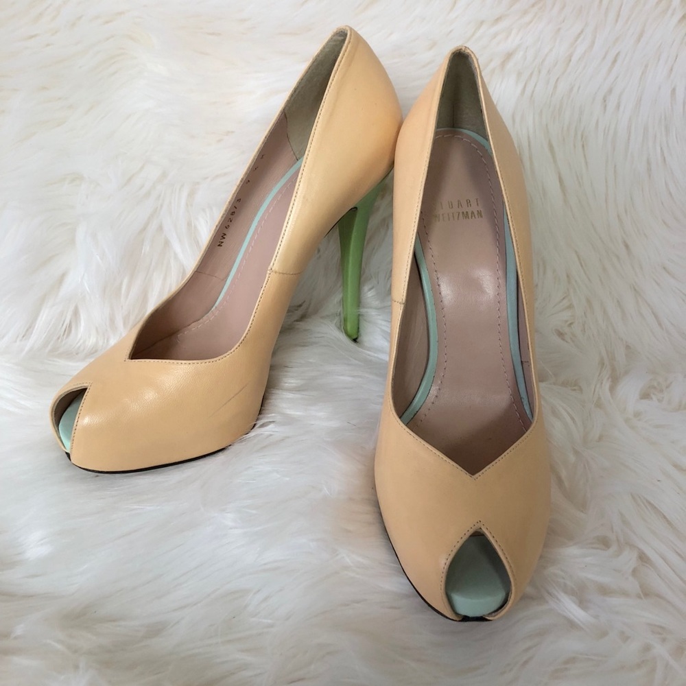 Stuart Wietzman Nude Chartreuse Peep Toe Pump 9.5